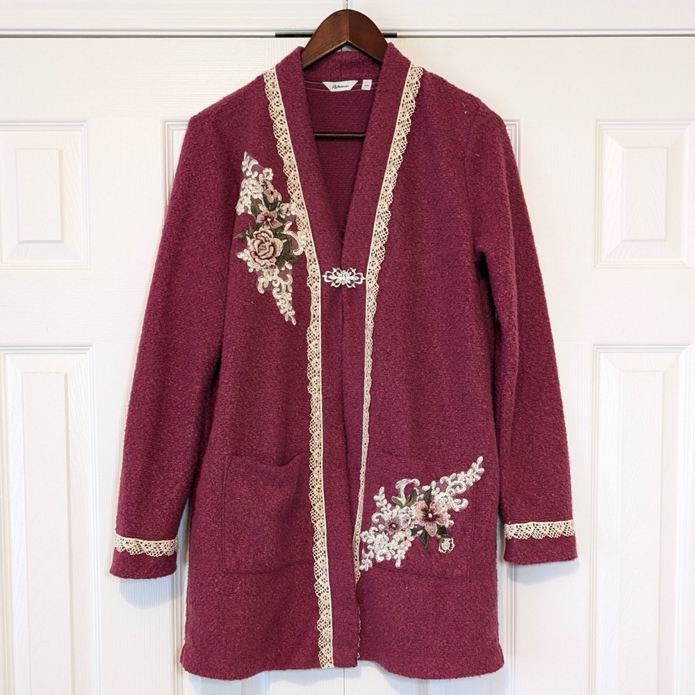 Vintage Cottagecore Reitmans Whimsigoth Floral Embroidered Grandma Sweater Pink